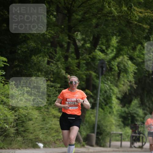 15.06.2025 - REWE Women's Run Jannik Wohlers http://msf.ph/oto/7967064 15.06.2025 10:02:11 Laufen 5372 meine-sportfotos.de