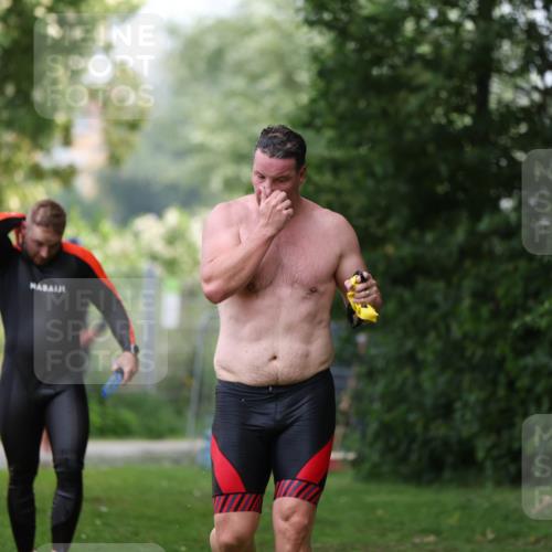 15.06.2025 - 7 Türme Triathlon Michael Strokosch http://msf.ph/oto/7967074 15.06.2025 12:21:33 Schwimmen 360, 386, 390, 492, 515, 534, 577, 626, 664, 665, 680 meine-sportfotos.de