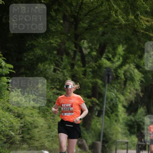 15.06.2025 - REWE Women's Run Jannik Wohlers http://msf.ph/oto/7967081 15.06.2025 10:02:11 Laufen 5372 meine-sportfotos.de