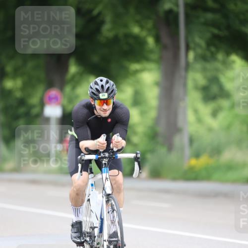 15.06.2025 - 7 Türme Triathlon Yannick Fuchs http://msf.ph/oto/7967086 15.06.2025 11:19:48 Radfahren  meine-sportfotos.de
