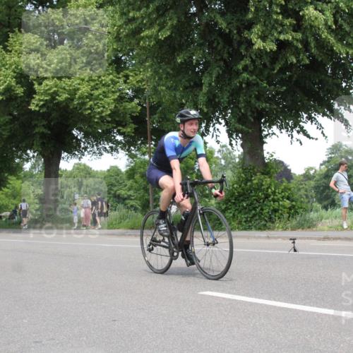 15.06.2025 - 7 Türme Triathlon Yannick Fuchs http://msf.ph/oto/7967095 15.06.2025 13:23:14 Radfahren  meine-sportfotos.de