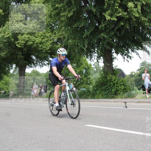 15.06.2025 - 7 Türme Triathlon Yannick Fuchs http://msf.ph/oto/7967103 15.06.2025 13:23:25 Radfahren  meine-sportfotos.de