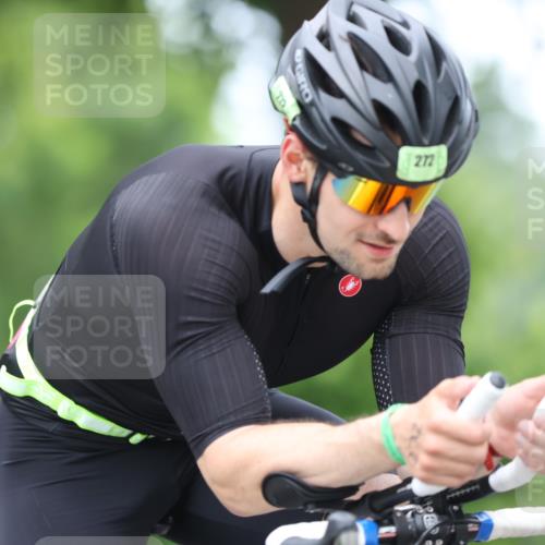 15.06.2025 - 7 Türme Triathlon Yannick Fuchs http://msf.ph/oto/7967121 15.06.2025 11:19:49 Radfahren  meine-sportfotos.de