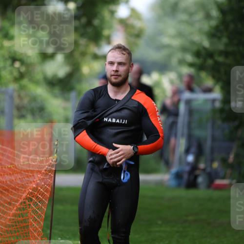 15.06.2025 - 7 Türme Triathlon Michael Strokosch http://msf.ph/oto/7967149 15.06.2025 12:21:37 Schwimmen 360, 386, 390, 409, 492, 515, 534, 577, 578, 626, 664, 665, 680 meine-sportfotos.de