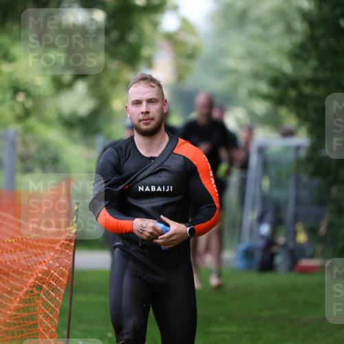 15.06.2025 - 7 Türme Triathlon Michael Strokosch http://msf.ph/oto/7967160 15.06.2025 12:21:37 Schwimmen 360, 386, 390, 409, 492, 515, 534, 577, 578, 626, 664, 665, 680 meine-sportfotos.de