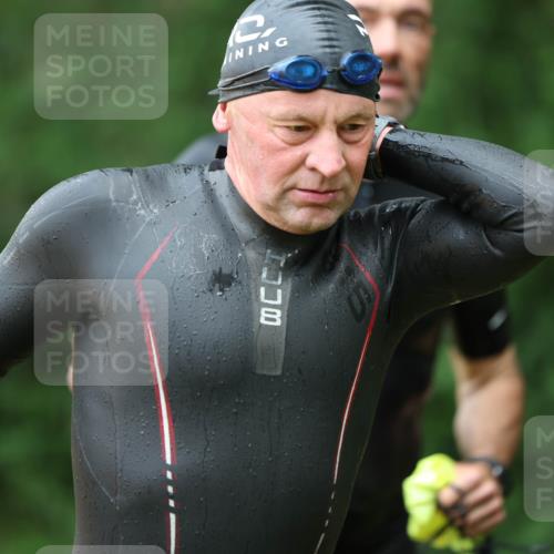 15.06.2025 - 7 Türme Triathlon Michael Strokosch http://msf.ph/oto/7967168 15.06.2025 12:21:44 Schwimmen 360, 386, 390, 409, 492, 534, 577, 578, 596, 623, 641, 664, 680 meine-sportfotos.de