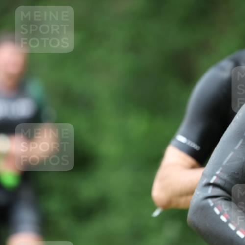15.06.2025 - 7 Türme Triathlon Michael Strokosch http://msf.ph/oto/7967172 15.06.2025 12:21:44 Schwimmen 360, 386, 390, 409, 492, 534, 577, 578, 596, 623, 641, 664, 680 meine-sportfotos.de