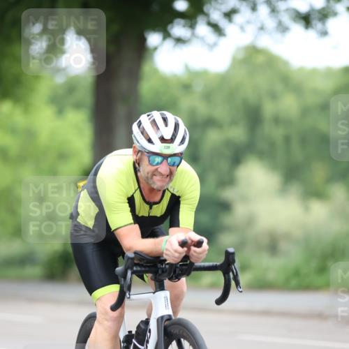 15.06.2025 - 7 Türme Triathlon Yannick Fuchs http://msf.ph/oto/7967234 15.06.2025 11:20:31 Radfahren 320 meine-sportfotos.de