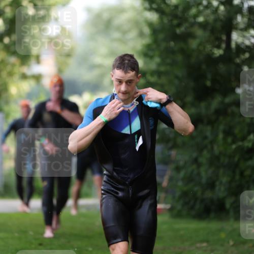 15.06.2025 - 7 Türme Triathlon Michael Strokosch http://msf.ph/oto/7967281 15.06.2025 12:21:57 Schwimmen 360, 386, 402, 409, 454, 577, 578, 586, 596, 623, 641, 664 meine-sportfotos.de