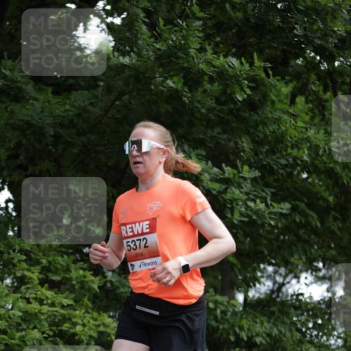 15.06.2025 - REWE Women's Run Jannik Wohlers http://msf.ph/oto/7967289 15.06.2025 10:02:16 Laufen 5372 meine-sportfotos.de