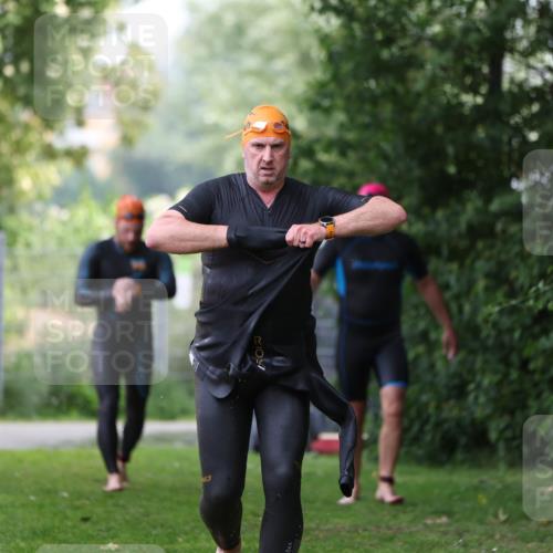 15.06.2025 - 7 Türme Triathlon Michael Strokosch http://msf.ph/oto/7967312 15.06.2025 12:22:00 Schwimmen 360, 386, 402, 409, 454, 473, 577, 578, 586, 596, 623, 641 meine-sportfotos.de
