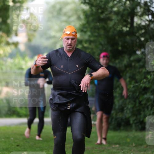 15.06.2025 - 7 Türme Triathlon Michael Strokosch http://msf.ph/oto/7967319 15.06.2025 12:22:00 Schwimmen 360, 386, 402, 409, 454, 473, 577, 578, 586, 596, 623, 641 meine-sportfotos.de
