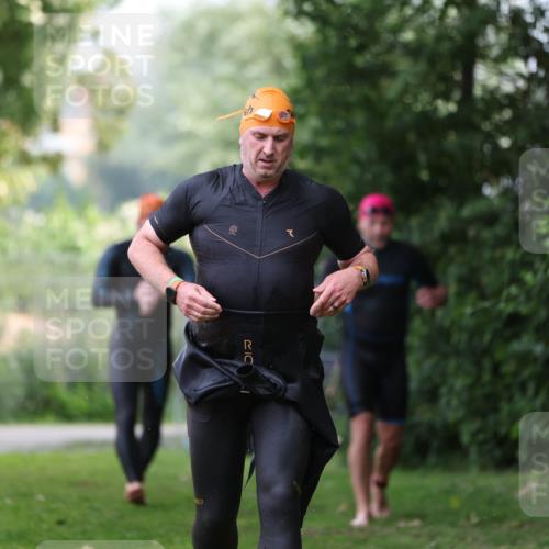 15.06.2025 - 7 Türme Triathlon Michael Strokosch http://msf.ph/oto/7967322 15.06.2025 12:22:01 Schwimmen 360, 386, 402, 409, 454, 473, 578, 586, 596, 623, 624, 641 meine-sportfotos.de