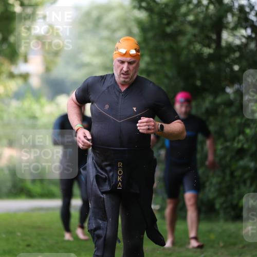 15.06.2025 - 7 Türme Triathlon Michael Strokosch http://msf.ph/oto/7967325 15.06.2025 12:22:01 Schwimmen 360, 386, 402, 409, 454, 473, 578, 586, 596, 623, 624, 641 meine-sportfotos.de