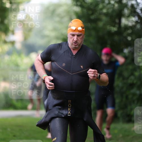 15.06.2025 - 7 Türme Triathlon Michael Strokosch http://msf.ph/oto/7967333 15.06.2025 12:22:01 Schwimmen 360, 386, 402, 409, 454, 473, 578, 586, 596, 623, 624, 641 meine-sportfotos.de