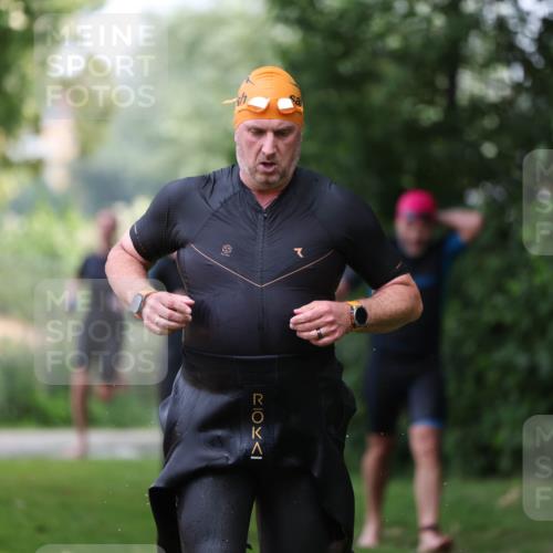 15.06.2025 - 7 Türme Triathlon Michael Strokosch http://msf.ph/oto/7967337 15.06.2025 12:22:02 Schwimmen 360, 386, 402, 409, 454, 473, 578, 586, 596, 623, 624, 641 meine-sportfotos.de