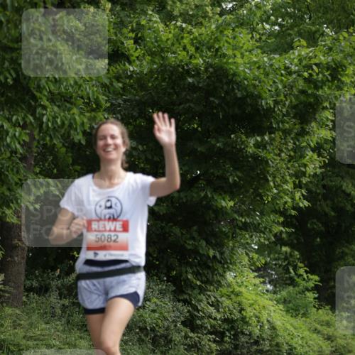 15.06.2025 - REWE Women's Run Jannik Wohlers http://msf.ph/oto/7967347 15.06.2025 10:02:23 Laufen 5082 meine-sportfotos.de