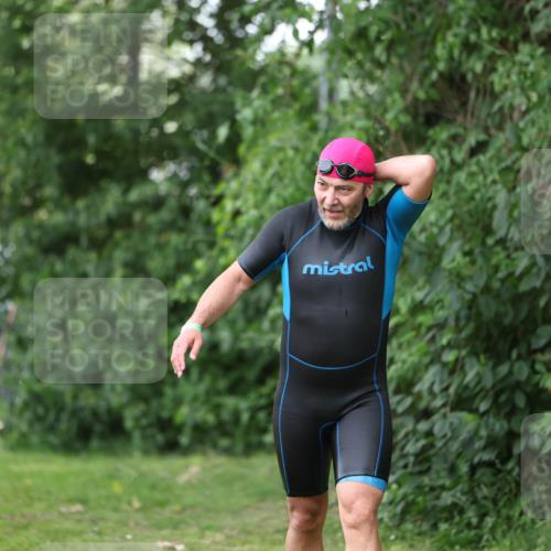 15.06.2025 - 7 Türme Triathlon Michael Strokosch http://msf.ph/oto/7967356 15.06.2025 12:22:06 Schwimmen 402, 409, 454, 473, 578, 586, 596, 623, 624, 641 meine-sportfotos.de