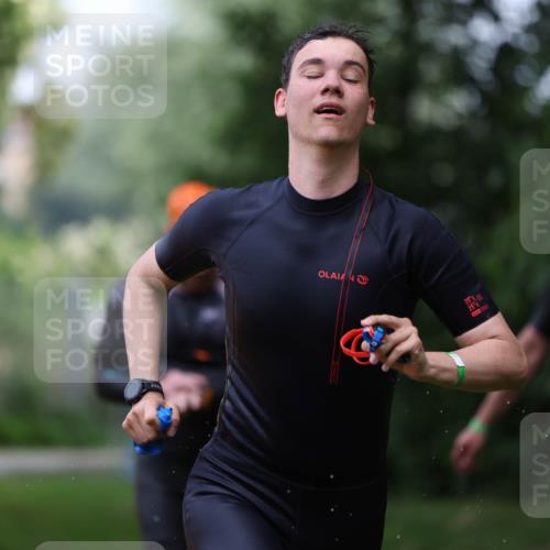 15.06.2025 - 7 Türme Triathlon Michael Strokosch http://msf.ph/oto/7967358 15.06.2025 12:22:06 Schwimmen 402, 409, 454, 473, 578, 586, 596, 623, 624, 641 meine-sportfotos.de