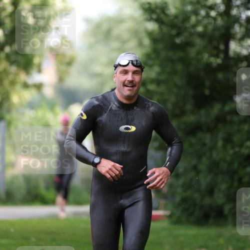 15.06.2025 - 7 Türme Triathlon Michael Strokosch http://msf.ph/oto/7967396 15.06.2025 12:22:17 Schwimmen 402, 461, 473, 586, 624 meine-sportfotos.de