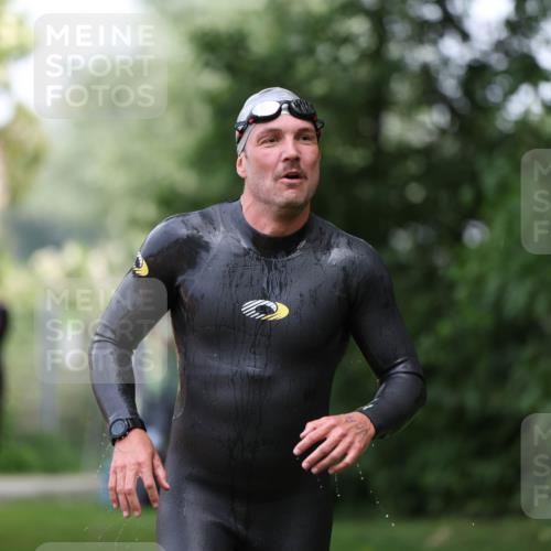 15.06.2025 - 7 Türme Triathlon Michael Strokosch http://msf.ph/oto/7967404 15.06.2025 12:22:18 Schwimmen 402, 461, 473, 586, 624 meine-sportfotos.de