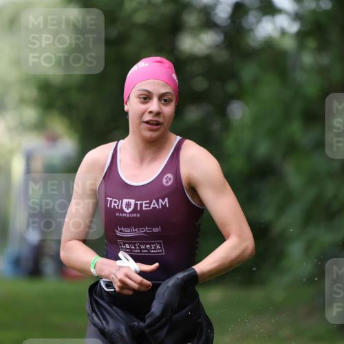 15.06.2025 - 7 Türme Triathlon Michael Strokosch http://msf.ph/oto/7967438 15.06.2025 12:22:23 Schwimmen 402, 461, 473, 586, 624, 647 meine-sportfotos.de