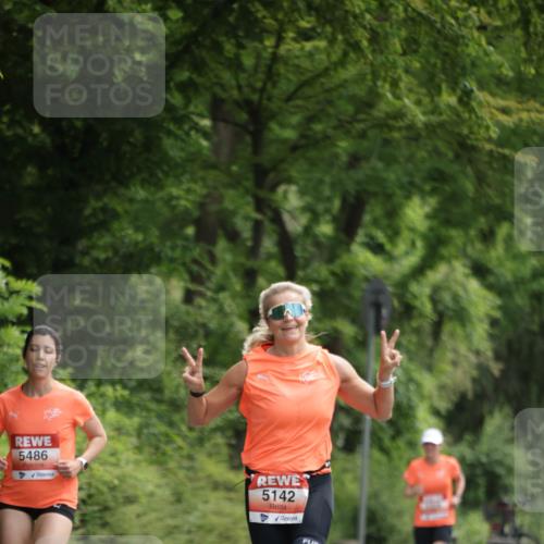 15.06.2025 - REWE Women's Run Jannik Wohlers http://msf.ph/oto/7967466 15.06.2025 10:02:39 Laufen 5486, 5142 meine-sportfotos.de