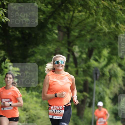 15.06.2025 - REWE Women's Run Jannik Wohlers http://msf.ph/oto/7967482 15.06.2025 10:02:40 Laufen 5142 meine-sportfotos.de