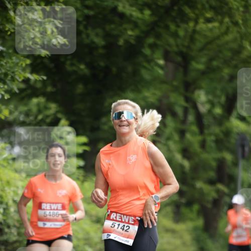 15.06.2025 - REWE Women's Run Jannik Wohlers http://msf.ph/oto/7967498 15.06.2025 10:02:40 Laufen 5486, 5142, 4 meine-sportfotos.de