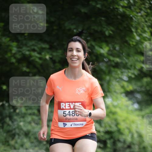 15.06.2025 - REWE Women's Run Jannik Wohlers http://msf.ph/oto/7967556 15.06.2025 10:02:44 Laufen 5486 meine-sportfotos.de