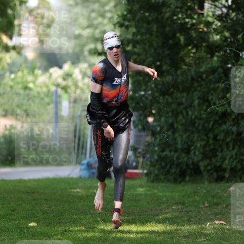 15.06.2025 - 7 Türme Triathlon Michael Strokosch http://msf.ph/oto/7967594 15.06.2025 12:51:59 Schwimmen 817, 940, 983 meine-sportfotos.de