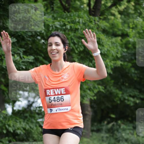 15.06.2025 - REWE Women's Run Jannik Wohlers http://msf.ph/oto/7967605 15.06.2025 10:02:45 Laufen 5486 meine-sportfotos.de