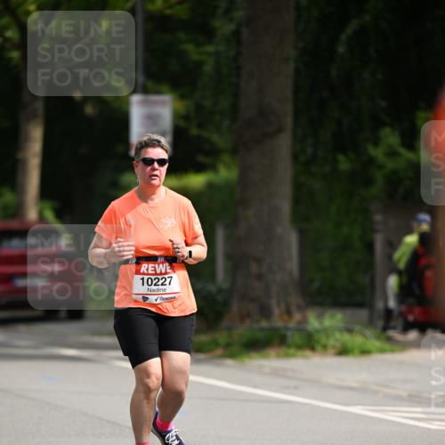 15.06.2025 - REWE Women's Run Dr. Thomas Lammeyer http://msf.ph/oto/7967626 15.06.2025 09:55:24 Laufen 3, 10227 meine-sportfotos.de