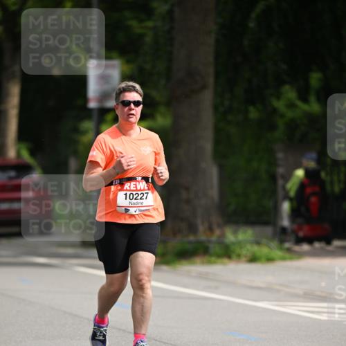 15.06.2025 - REWE Women's Run Dr. Thomas Lammeyer http://msf.ph/oto/7967633 15.06.2025 09:55:24 Laufen 23, 0, 10227 meine-sportfotos.de