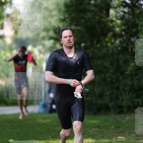 15.06.2025 - 7 Türme Triathlon Michael Strokosch http://msf.ph/oto/7967668 15.06.2025 12:52:16 Schwimmen 983 meine-sportfotos.de