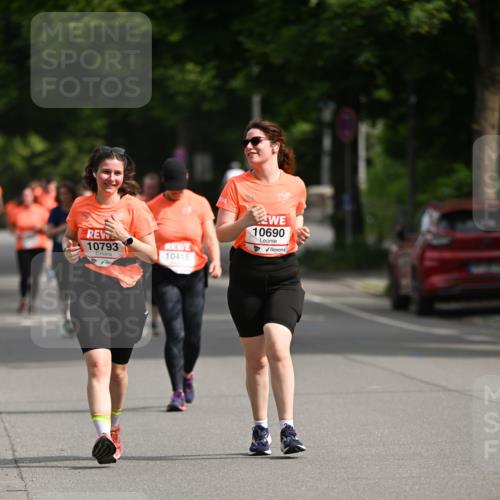 15.06.2025 - REWE Women's Run Dr. Thomas Lammeyer http://msf.ph/oto/7967673 15.06.2025 09:55:27 Laufen 10793, 10690, 10415 meine-sportfotos.de