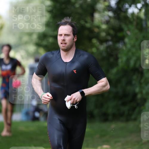15.06.2025 - 7 Türme Triathlon Michael Strokosch http://msf.ph/oto/7967681 15.06.2025 12:52:17 Schwimmen 983 meine-sportfotos.de