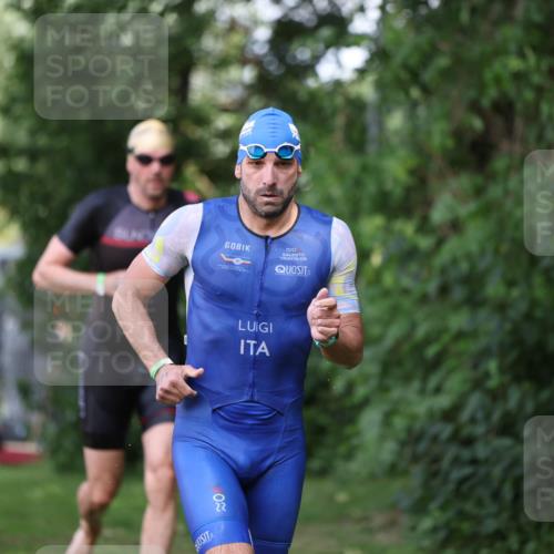 15.06.2025 - 7 Türme Triathlon Michael Strokosch http://msf.ph/oto/7967778 15.06.2025 12:52:51 Schwimmen 840, 924, 1073, 1171 meine-sportfotos.de