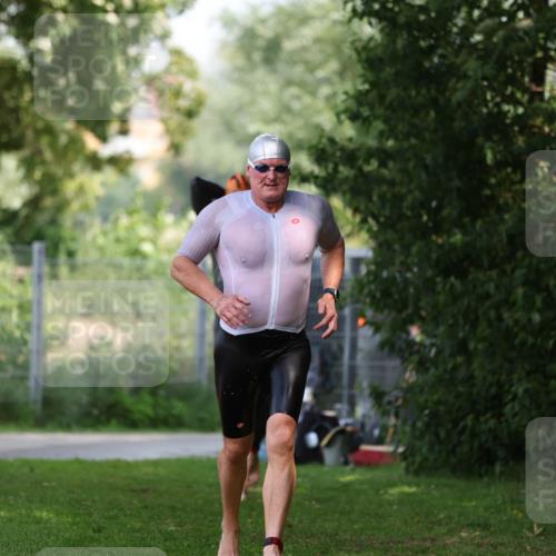 15.06.2025 - 7 Türme Triathlon Michael Strokosch http://msf.ph/oto/7967816 15.06.2025 12:53:05 Schwimmen 840, 924, 1073 meine-sportfotos.de
