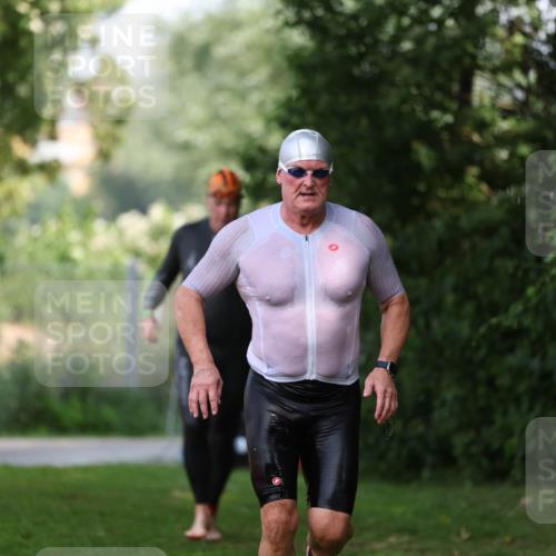 15.06.2025 - 7 Türme Triathlon Michael Strokosch http://msf.ph/oto/7967825 15.06.2025 12:53:06 Schwimmen 840, 924, 1073 meine-sportfotos.de