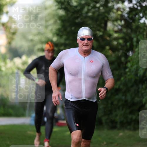 15.06.2025 - 7 Türme Triathlon Michael Strokosch http://msf.ph/oto/7967832 15.06.2025 12:53:07 Schwimmen 840, 924, 1073 meine-sportfotos.de