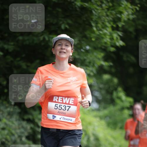 15.06.2025 - REWE Women's Run Jannik Wohlers http://msf.ph/oto/7967848 15.06.2025 10:02:59 Laufen 5537 meine-sportfotos.de