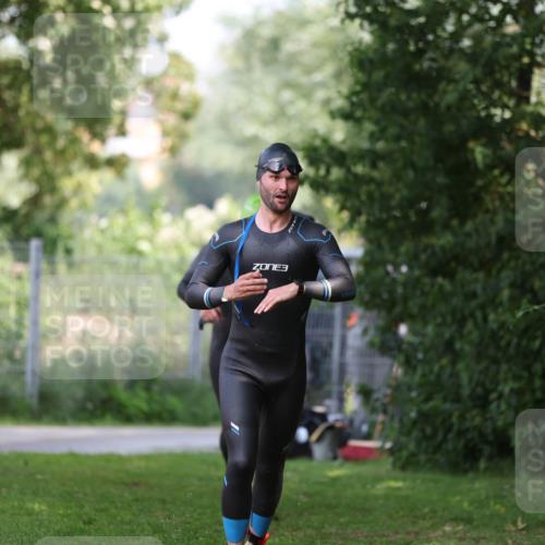 15.06.2025 - 7 Türme Triathlon Michael Strokosch http://msf.ph/oto/7967888 15.06.2025 12:53:32 Schwimmen 789, 855, 1072, 1156 meine-sportfotos.de