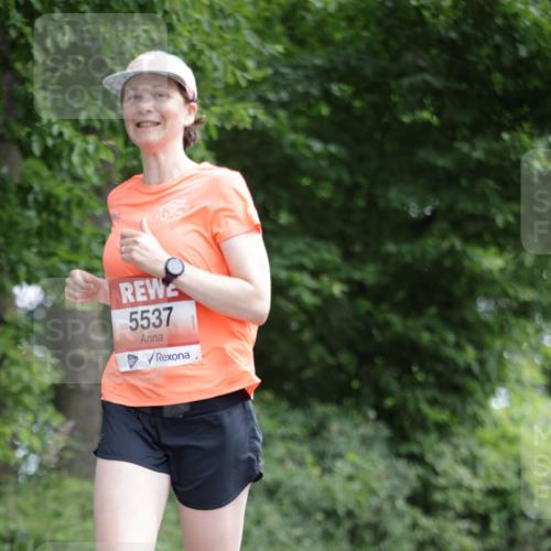 15.06.2025 - REWE Women's Run Jannik Wohlers http://msf.ph/oto/7967890 15.06.2025 10:03:00 Laufen 5537 meine-sportfotos.de