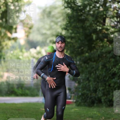 15.06.2025 - 7 Türme Triathlon Michael Strokosch http://msf.ph/oto/7967894 15.06.2025 12:53:32 Schwimmen 789, 855, 1072, 1156 meine-sportfotos.de