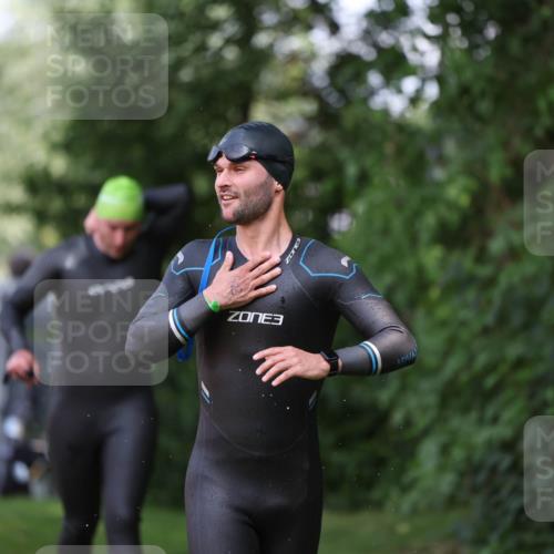 15.06.2025 - 7 Türme Triathlon Michael Strokosch http://msf.ph/oto/7967912 15.06.2025 12:53:34 Schwimmen 789, 855, 1072, 1133, 1156 meine-sportfotos.de