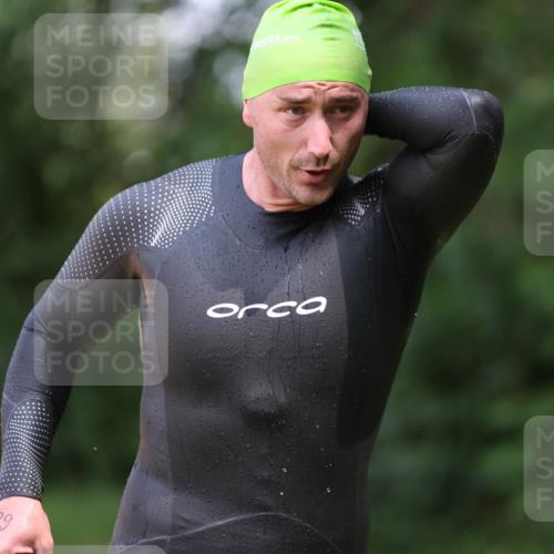 15.06.2025 - 7 Türme Triathlon Michael Strokosch http://msf.ph/oto/7967942 15.06.2025 12:53:37 Schwimmen 789, 855, 1072, 1133, 1156 meine-sportfotos.de
