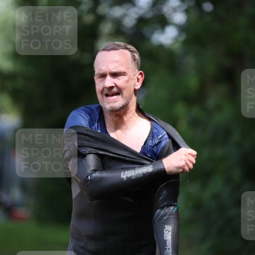 15.06.2025 - 7 Türme Triathlon Michael Strokosch http://msf.ph/oto/7967994 15.06.2025 12:53:51 Schwimmen 760, 862, 1072, 1133, 1156 meine-sportfotos.de