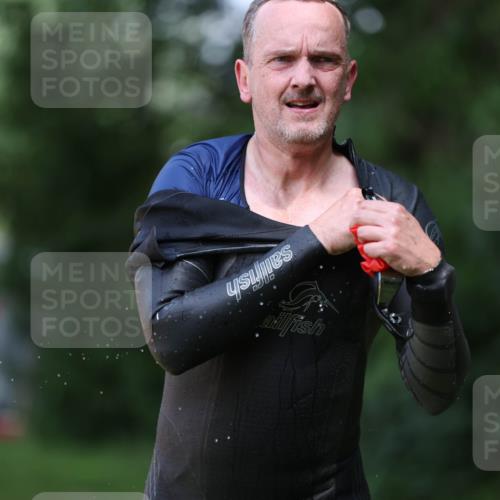 15.06.2025 - 7 Türme Triathlon Michael Strokosch http://msf.ph/oto/7968000 15.06.2025 12:53:51 Schwimmen 760, 862, 1072, 1133, 1156 meine-sportfotos.de