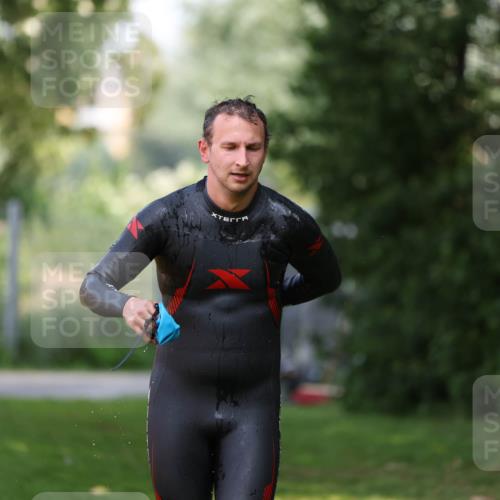 15.06.2025 - 7 Türme Triathlon Michael Strokosch http://msf.ph/oto/7968012 15.06.2025 12:53:53 Schwimmen 760, 862, 1072, 1133, 1156, 1181 meine-sportfotos.de